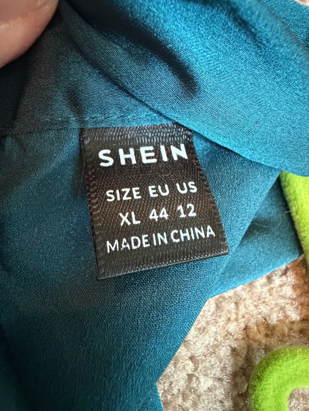 New XL 12 SHEIN satin Cap Sleeve blouse mock neck tie neck teal turquoise